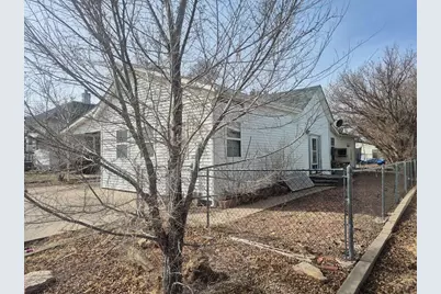 410 Raton Ave, La Junta, CO 81050 - Photo 2