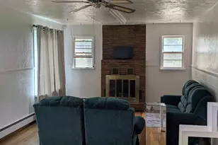 1910 E 8th St, Pueblo, CO 81001 - Photo 4