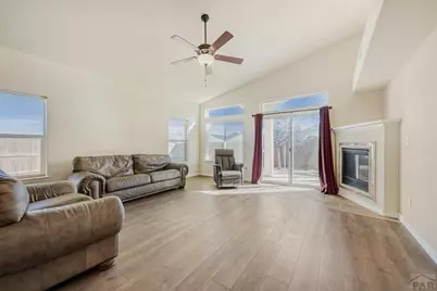 1008 Willowcrest Pl, Pueblo, CO 81005 - Photo 6