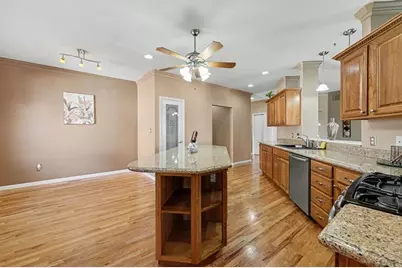 4725 Desert Candle Dr, Pueblo, CO 81001 - Photo 8