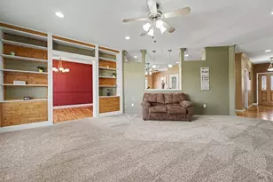 4725 Desert Candle Dr, Pueblo, CO 81001 - Photo 4