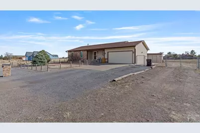 338 E Fraser Dr, Pueblo West, CO 81007 - Photo 2