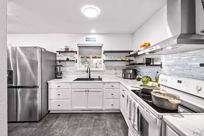 1810 Jones Ave, Pueblo, CO 81004 - Photo 8