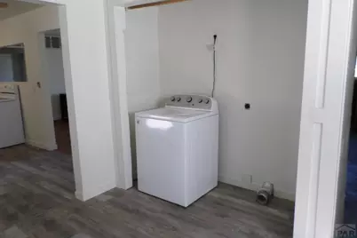 709 Airlane Ave, Pueblo, CO 81005 - Photo 6