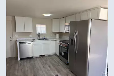 2207 Newport Ave, Pueblo, CO 81003 - Photo 8