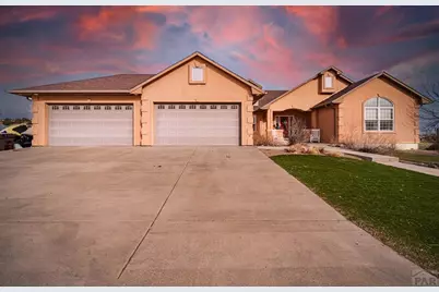 302 S Costilla Court, Pueblo West, CO 81007 - Photo 2