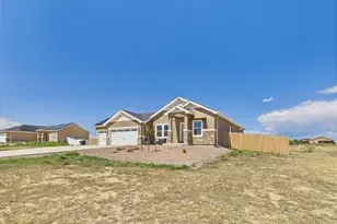 1437 N Chuckwagon Ln, Pueblo West, CO 81007 - Photo 2