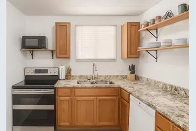 902 E 11th St, Pueblo, CO 81001 - Photo 4