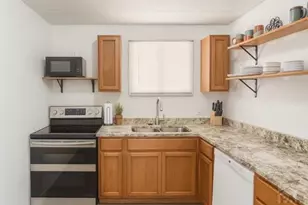 902 E 11th St, Pueblo, CO 81001 - Photo 4