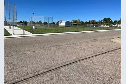 72 Hanson Lane, Pueblo, CO 81001 - Photo 38