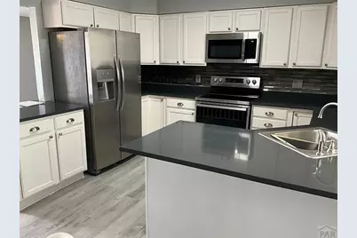 72 Hanson Lane, Pueblo, CO 81001 - Photo 6