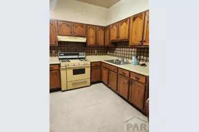 216 E Evans Ave, Pueblo, CO 81004 - Photo 2