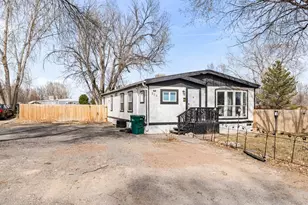 279 E Kipling Dr, Pueblo West, CO 81007 - Photo 2