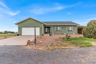 217 W Linden Ave, Pueblo West, CO 81007 - Photo 2