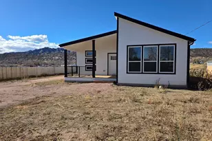 1089 York Ave, Canon City, CO 81212 - Photo 2