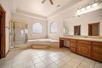 995 S Linden Pl, Pueblo West, CO 81007 - Photo 14