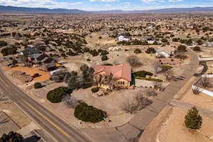 995 S Linden Pl, Pueblo West, CO 81007 - Photo 4