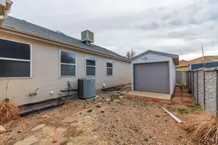 16 Posada Dr, Pueblo, CO 81005 - Photo 4