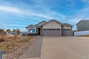 16 Posada Dr, Pueblo, CO 81005 - Photo 2