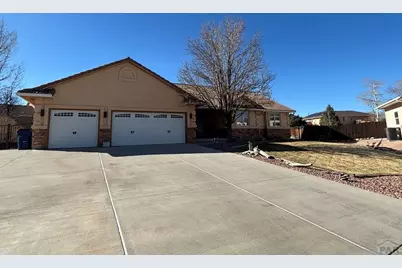 11 Malibu Court, Pueblo, CO 81005 - Photo 2