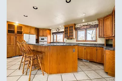 4007 Hillside Dr, Pueblo, CO 81008 - Photo 14