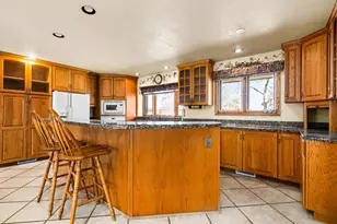 4007 Hillside Dr, Pueblo, CO 81008 - Photo 14