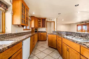 4007 Hillside Dr, Pueblo, CO 81008 - Photo 16