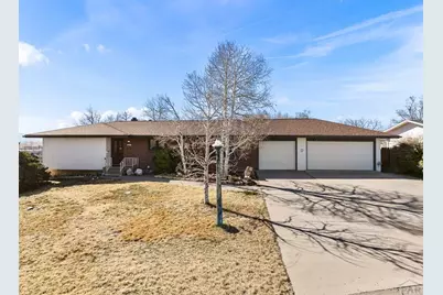 4007 Hillside Dr, Pueblo, CO 81008 - Photo 2