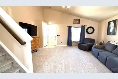 6302 Bearcat Loop, Colorado Springs, CO 80925 - Photo 8