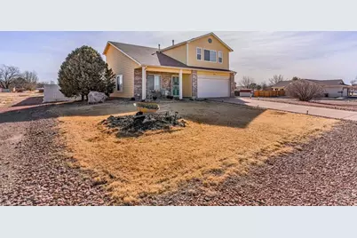 594 S Hook Dr, Pueblo West, CO 81007 - Photo 2
