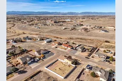 594 S Hook Dr, Pueblo West, CO 81007 - Photo 38