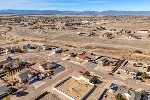 594 S Hook Dr, Pueblo West, CO 81007 - Photo 38