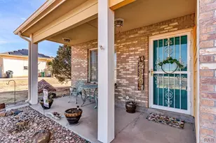 594 S Hook Dr, Pueblo West, CO 81007 - Photo 4