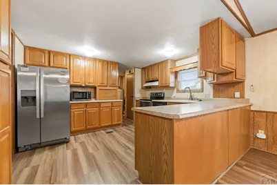 2219 W 28th St, Pueblo, CO 81003 - Photo 10