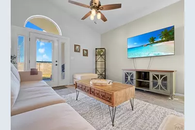 4901 Briarcrest Dr, Pueblo, CO 81005 - Photo 10