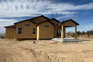 366 N Desert Cove Dr, Pueblo West, CO 81007 - Photo 8