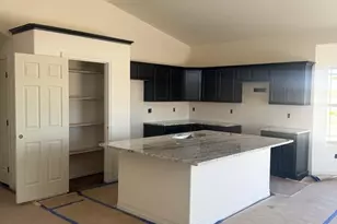 366 N Desert Cove Dr, Pueblo West, CO 81007 - Photo 4