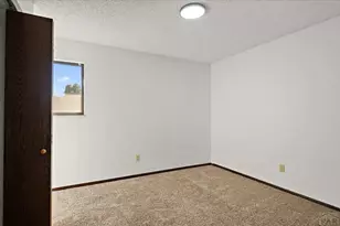 208 Starlite Dr, Pueblo, CO 81005 - Photo 16