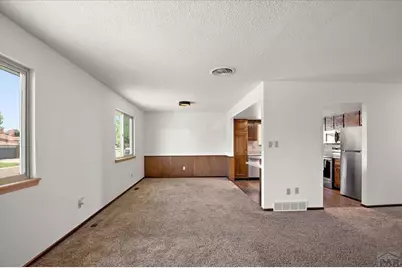 208 Starlite Dr, Pueblo, CO 81005 - Photo 6