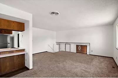 208 Starlite Dr, Pueblo, CO 81005 - Photo 14