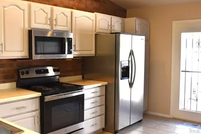 2106 Chatalet Lane #G, Pueblo, CO 81005 - Photo 6