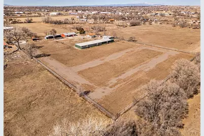 302 Meade Ave, Pueblo, CO 81001 - Photo 2