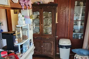 927 E 11th St, Pueblo, CO 81001 - Photo 8