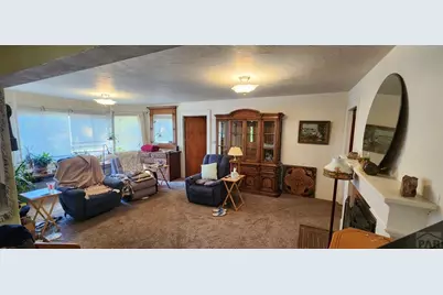927 E 11th St, Pueblo, CO 81001 - Photo 2