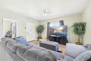 1012 E Abriendo Ave, Pueblo, CO 81004 - Photo 8