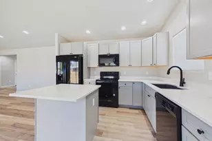 157 S Stardust Cir, Pueblo West, CO 81007 - Photo 10