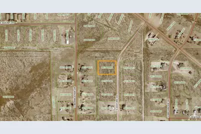 327 S Ashford Dr, Pueblo West, CO 81007 - Photo 2