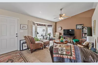 429 W Strawberry Dr, Pueblo West, CO 81007 - Photo 2