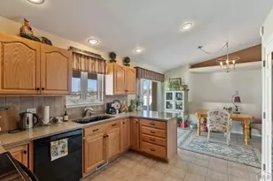 429 W Strawberry Dr, Pueblo West, CO 81007 - Photo 8