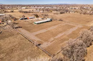 302 Meade Ave, Pueblo, CO 81001 - Photo 2